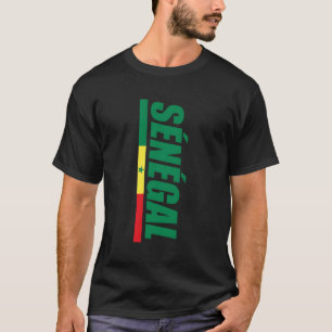 セネガルのフッボル土産垂直トリコラーフラグ Tシャツ