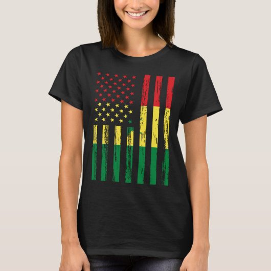 セネガル国旗アメリカUSセネグの私のDNAの中にある Tシャツ (正面)
