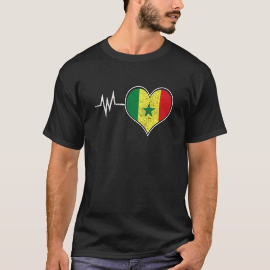 セネガル西アフリカ誇りを持ったハートラブFl Tシャツ (正面)