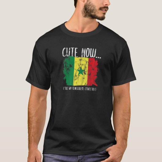 セネガル・セネガル西アフリカ誇りを持ったキュート今Unti Tシャツ (正面)