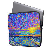 セバスチャンの入り口コットンキャンディースカイ ラップトップスリーブ (正面左)