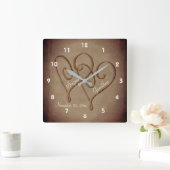 セピアの絡み合ったパーソナライズされたハート結婚 スクエア壁時計 (ホーム)