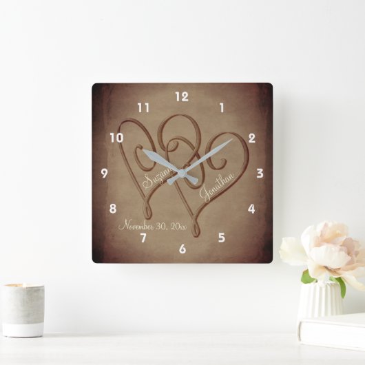 セピアの絡み合ったパーソナライズされたハート結婚 スクエア壁時計 (ホーム)