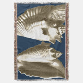 セピア色のコンシュの貝殻 スローブランケット (正面縦)