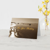 セピア色のビーチの誕生日 カード (黄色い花)