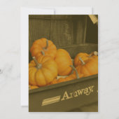 セピア色のワゴンとオレンジ色のカボチャ 秋のパーティー 招待状 (裏面)