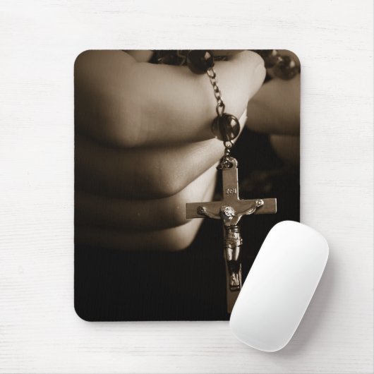セピア色の数珠が付いている手 マウスパッド (マウス)