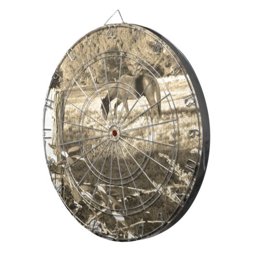 セピア音茶色の馬とフェンス ダーツボード (正面右)