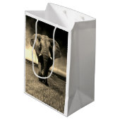 セピ威厳のあるアの野生の雄牛 ミディアムペーパーバッグ (裏面アングル)