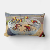 セブン・ゲイネルズのサーカスのポスター自転車に乗る ランバークッション (正面)