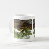 セミの殻。急いでいた。 コーヒーマグカップ (正面左)