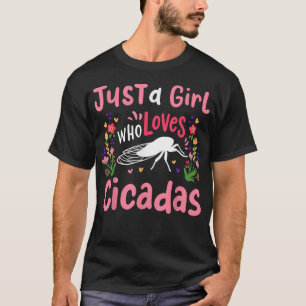 セミを愛する少女に過ぎないセミ虫 Tシャツ