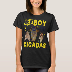 セミを愛する少年 Tシャツ