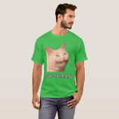 セメントを食べる呪われた猫 奇妙なネタTシャツ Tシャツ (正面フル)
