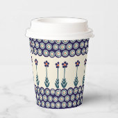 セラミックのポリッシュ伝統的デザイン。 紙コップ (右)