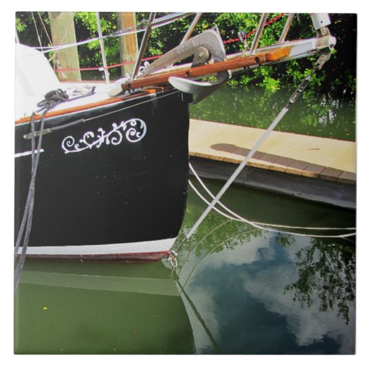 セラミックスタイル上の帆船の船首スピリット タイル (正面)