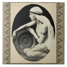 セラミックタイルとヴィンテージダンサー