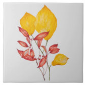 セラミックタイルの上のチリとターメリック タイル (正面)