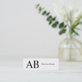 セリフ型モノグラム スキニー名刺 (スタンド正面)