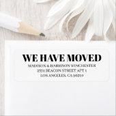 セリフ白黒モダンを移動カスタム ラベル (インサイチュ)