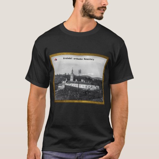 セルビアの修道院 - クルシェドル修道院 1906 Tシャツ (正面)