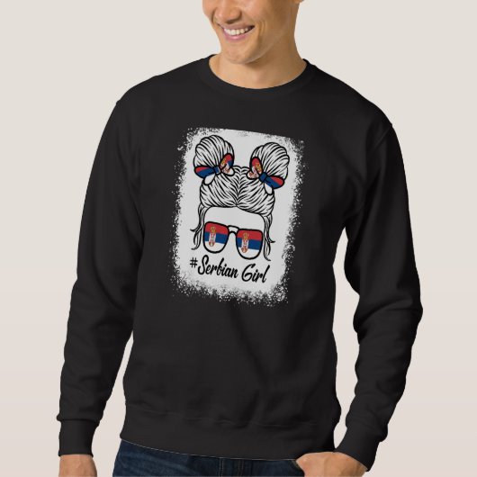 セルビア人女性国旗セルビア人少女プライド愛国心のある女性 スウェットシャツ (正面)