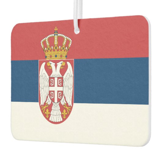 セルビア国旗を掲げた車の新入生 カーエアーフレッシュナー (左)