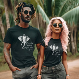 セレニティエレファントスピリットTシャツ Tシャツ