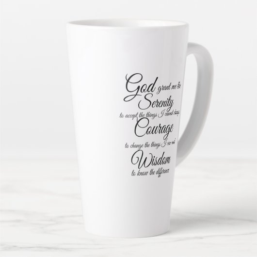 セレニティ祈りの言葉インブラックスクリプトフォント カフェラテマグ (右アングル)