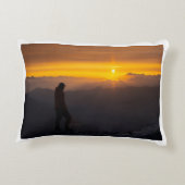 セレニティ開花:自然インスパイアピローデザイン アクセントクッション (裏面)