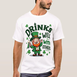 セントおもしろい・パトリックの日レプレシャン飲み Tシャツ