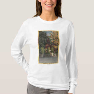 セントジェームズの米国聖公会の眺め Tシャツ