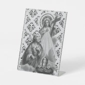 セントジョセフ、教皇のシンボル、およびSHJ(詳細; LT 02) 台座サイン (正面)