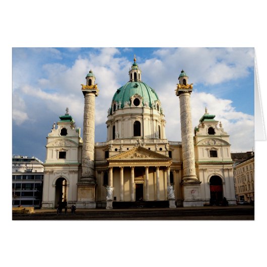 セントチャールズ教会 (正面横)