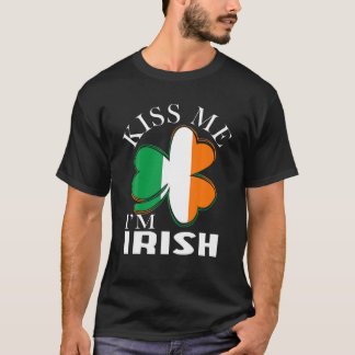 セントパトリックおもしろいデイキス私はラトビアのクローバーギ Tシャツ