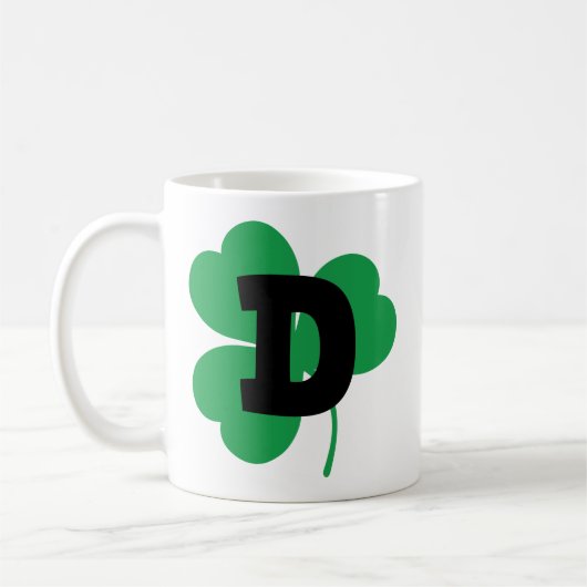 セントパトリックの手紙Dのアルファベット コーヒーマグカップ (左)