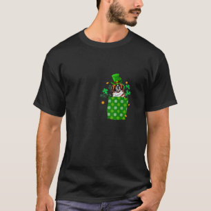 セントパトリックの日のランドザーインポケットシャムロックスラブ Tシャツ