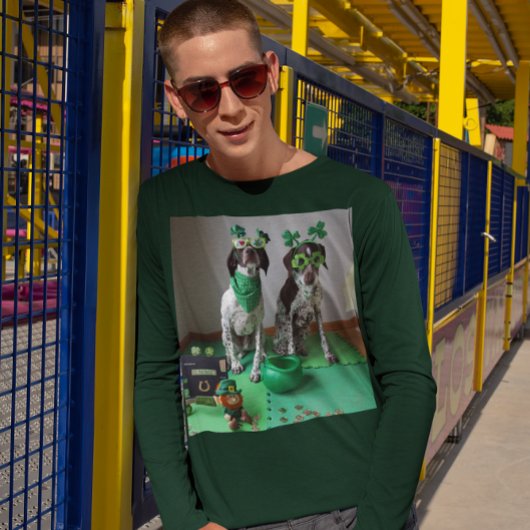 セントパトリックの日の犬の準備ができてパーティー長袖 Tシャツ