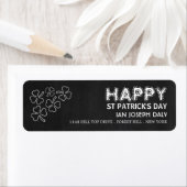 セントパトリックの日の黒板シャムロック ラベル (インサイチュ)