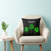 セントパトリックの日アイリッシュネオングリーンシャームロックブラック クッション (椅子)