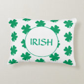 セントパトリックの日グリーンシャムロックリーフパターンアイルランド アクセントクッション (裏面)