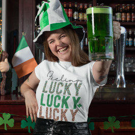 セントパトリックの日グリーンシャームロックつる植物アイルランドパーティー Tシャツ