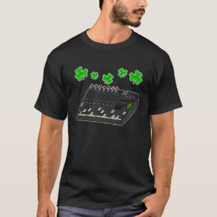 セントパトリックの日音響技師ミュージシャン Tシャツ
