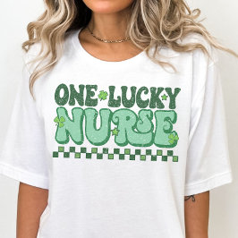セントパトリックスデイワンラッキーナースレトロナース Tシャツ