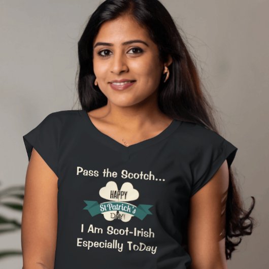 セントパトリックデイのタイポグラフィ Tシャツ