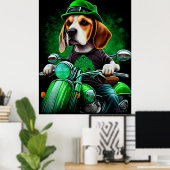セントパトリックデーに自転車を運転するビーグル犬 ポスター (ホームオフィス)