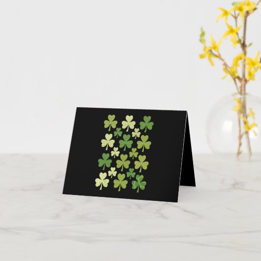 セントパトリックデーのハートラッキクローバーシャムロック カード (黄色い花)