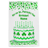 セントパトリックデーのバースデーケーキのカスタマイズ可能なキャンドル ミディアムペーパーバッグ (正面)