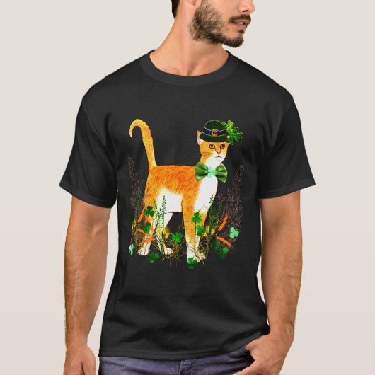 セントパトリックデーの猫Tシャツ Tシャツ (正面)
