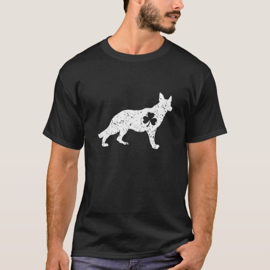 セントパトリックデー ジャーマンシェパード Tシャツ (正面)
